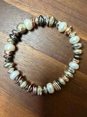 Stella & Dot Mixed Metal Freshwater Pearl Beaded Stretch Bracelet 7.5 Inch